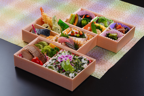 3段会席弁当